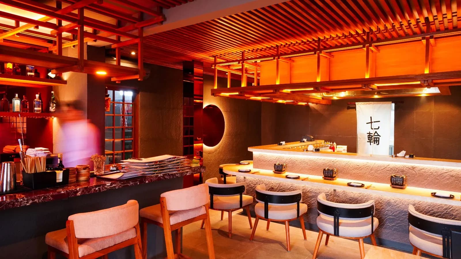 Unveiling the Ultimate Culinary Trifecta – Three Experiences in One Door
